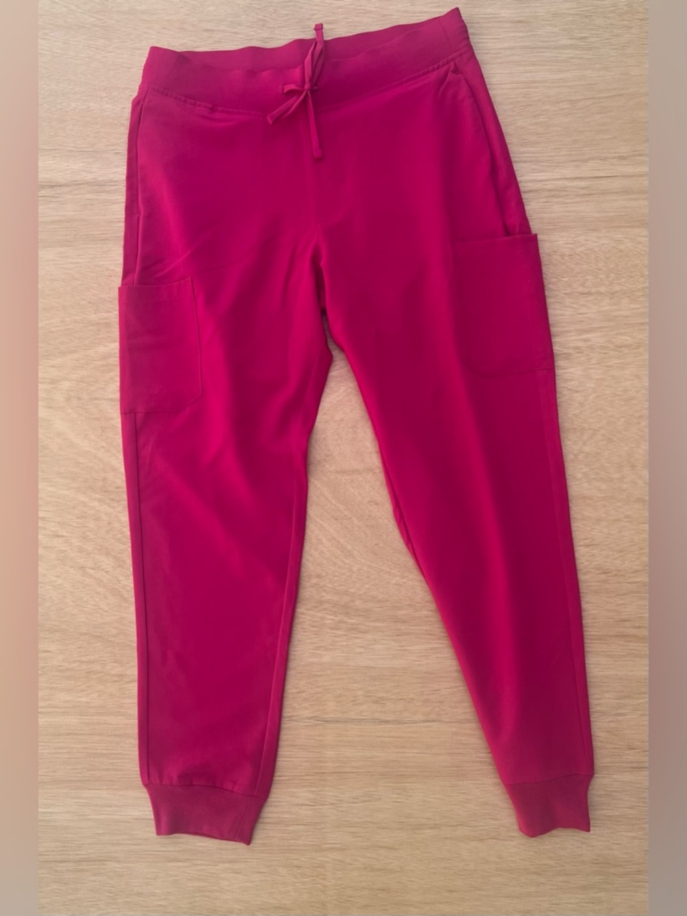 Mandala Vibrant Raspberry Pink Utility Jogger Scrubs Pockets NWT Workwear Active - Picture 13 of 13